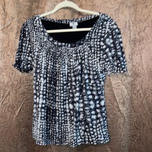BLACK AND WHITE SNAKE/ALLIGATOR PRINT SHIRT